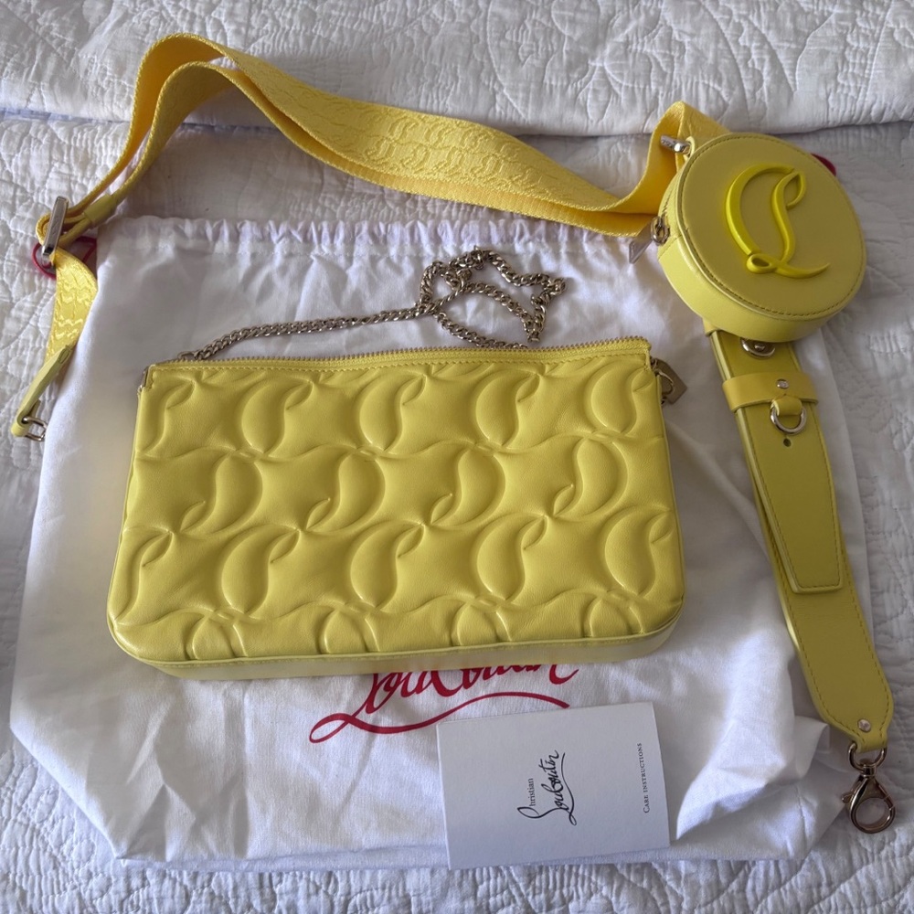 ‼️SOLD‼️Loubila Hybrid Pouch
Nappa Emb Cl Mono/mono
Strap - Picture 2 of 9